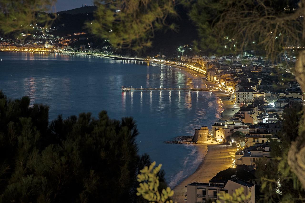 Bed & Breakfast My Home - Alassio Exterior foto